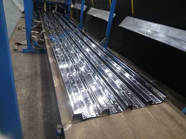 Профилированный лист из нержавеющей стали