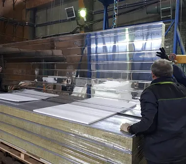 Сэндвич панель из нержавеющей стали стеновая с минеральной ватой 1190x50мм